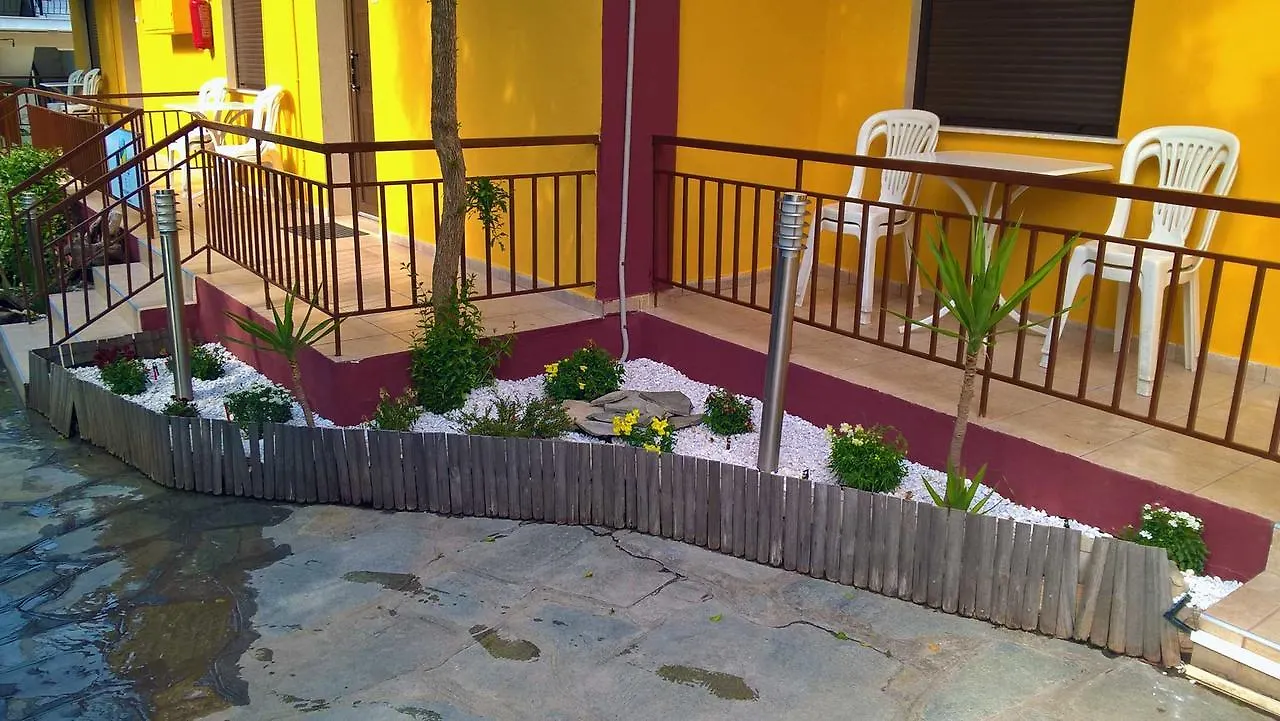 Villa Maria Apartments Polychrono