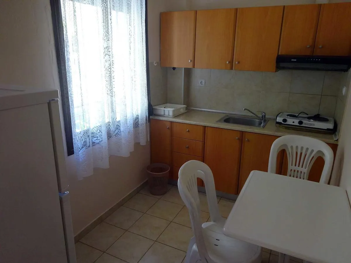 Villa Maria Apartments Polychrono