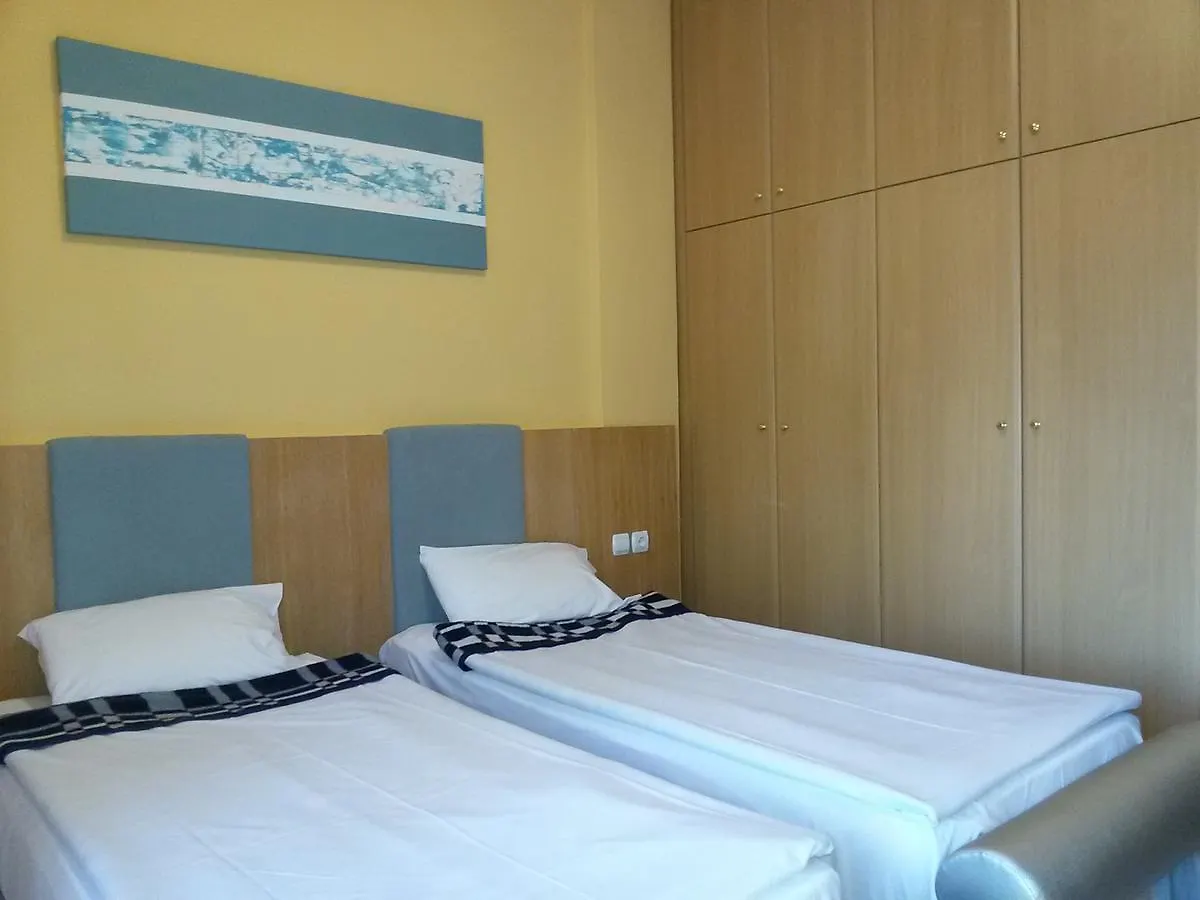Villa Maria Apartments Polychrono
